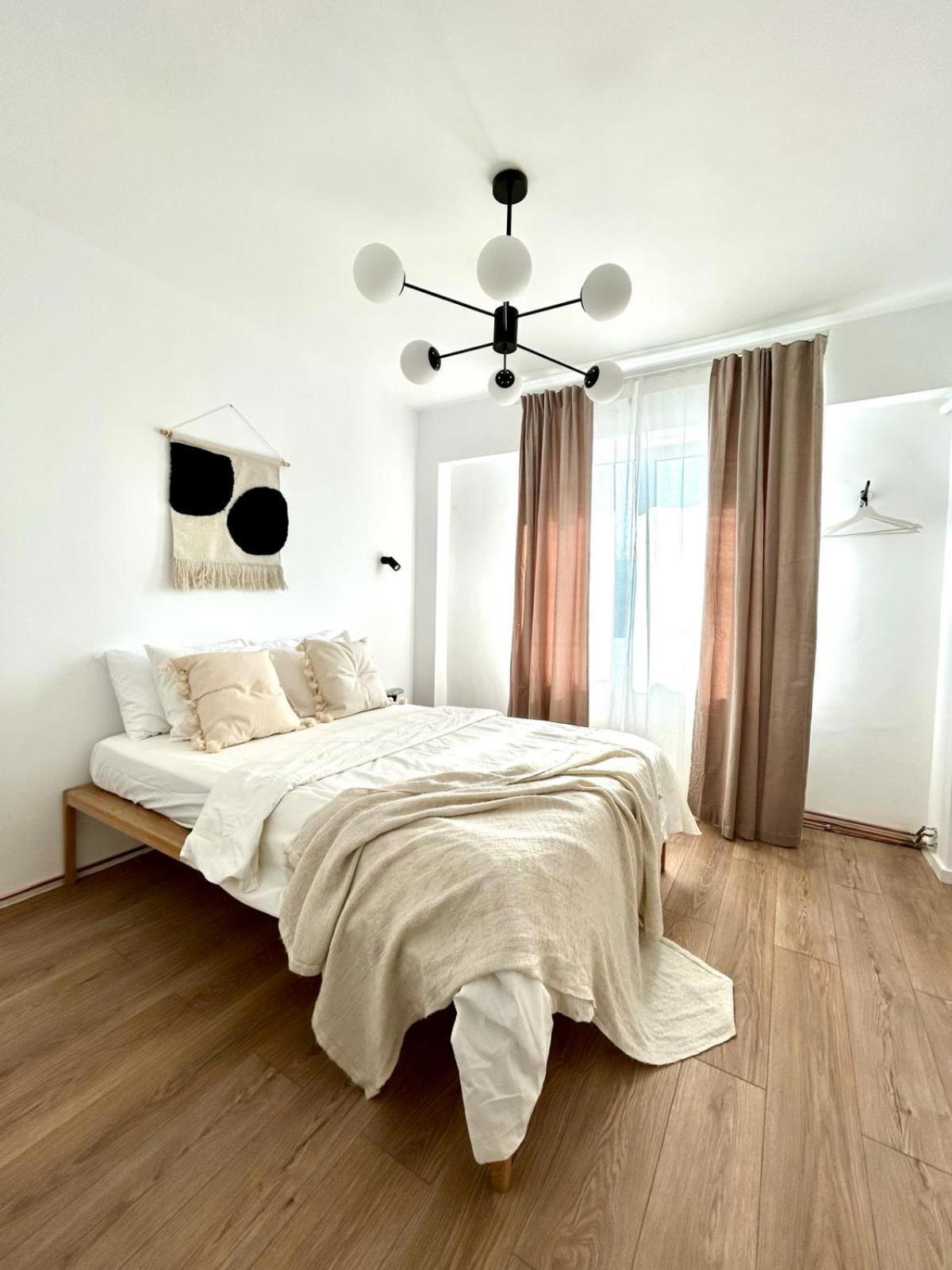 Urban Parkside Retreat Cozy 2-Bed Ap By Metro Apartment Bucharest Luaran gambar